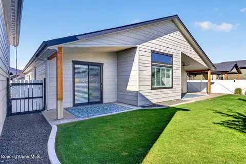 Exterior - 8136 W Splitrail Ave, Rathdrum, ID 83858 photo 6 of 17