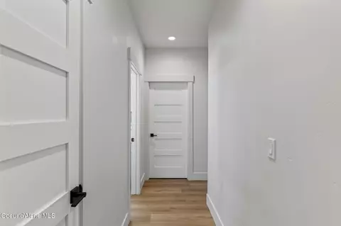 Entry Way - 8136 W Splitrail Ave, Rathdrum, ID 83858 photo 7 of 8
