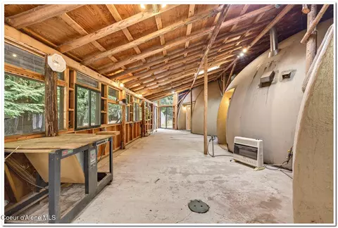 Entry Way - 159 Tower Rd, Naples, ID 83847 photo 9 of 9