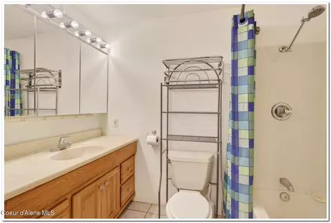 Bath - 159 Tower Rd, Naples, ID 83847 photo 2 of 2