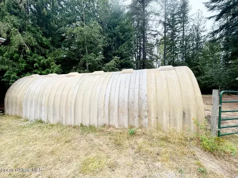 Exterior - 159 Tower Rd, Naples, ID 83847 photo 15 of 15