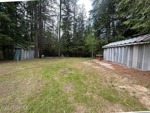 Exterior - 159 Tower Rd, Naples, ID 83847 photo 8 of 15