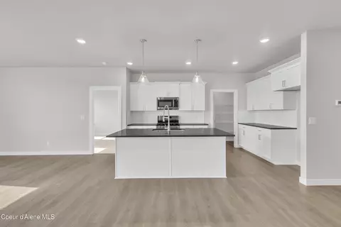 Kitchen - 2965 N Cassiopeia St, Post Falls, ID 83854 photo 6 of 6