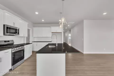 Kitchen - 2965 N Cassiopeia St, Post Falls, ID 83854 photo 2 of 6