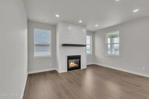Living - 2965 N Cassiopeia St, Post Falls, ID 83854 photo 1 of 10