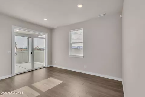 Living - 2965 N Cassiopeia St, Post Falls, ID 83854 photo 9 of 10