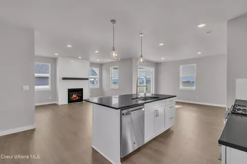 Living - 2965 N Cassiopeia St, Post Falls, ID 83854 photo 10 of 10