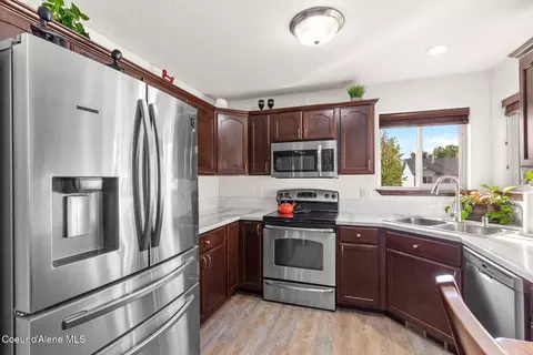 Kitchen - 2288 N Dallan Dr, Post Falls, ID 83854 photo 3 of 3