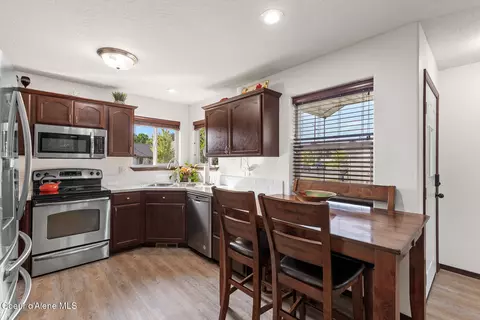 Kitchen - 2288 N Dallan Dr, Post Falls, ID 83854 photo 2 of 3