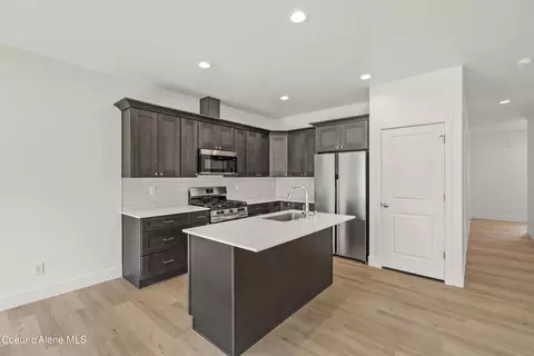 Kitchen - 665 N Galbraith Lp, Post Falls, ID 83854 photo 1 of 4