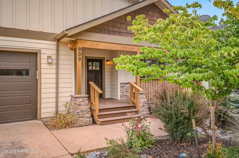 Other - 909 Northview Dr, Sandpoint, ID 83864 photo 2 of 31