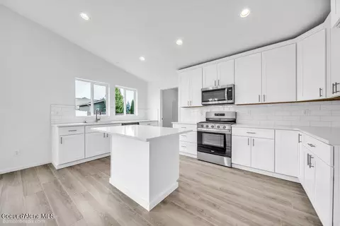 Kitchen - 4242 N Arrowleaf Loop, Post Falls, ID 83854 photo 1 of 4