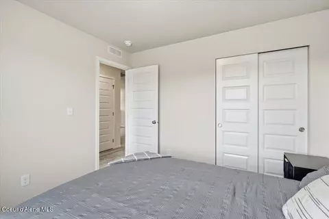 Bedroom - 457 E Burdock Loop, Hayden, ID 83835 photo 4 of 6