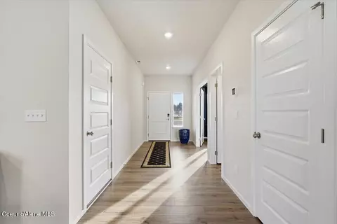 Entry Way - 457 E Burdock Loop, Hayden, ID 83835 photo 2 of 3