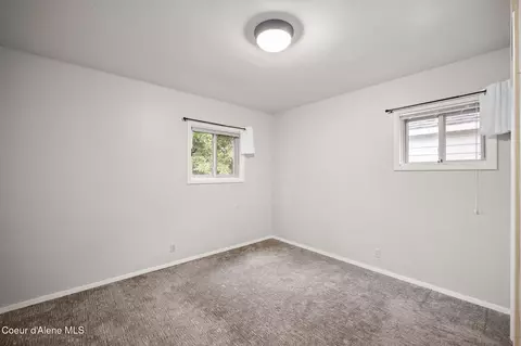 Bedroom - 405 Sunset Dr, Pinehurst, ID 83850 photo 1 of 4