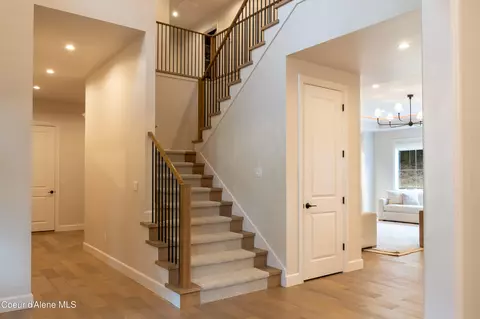 Entry Way - 287 Mesa Dr, Athol, ID 83801 photo 3 of 8
