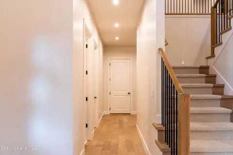 Entry Way - 287 Mesa Dr, Athol, ID 83801 photo 5 of 8