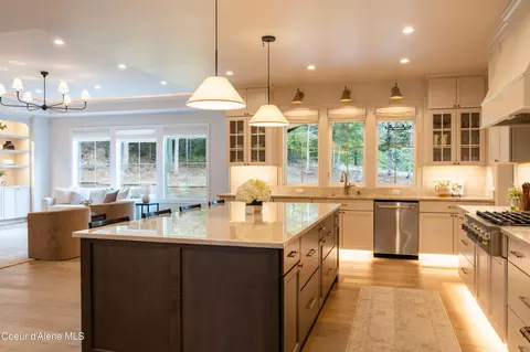 Kitchen - 287 Mesa Dr, Athol, ID 83801 photo 3 of 9
