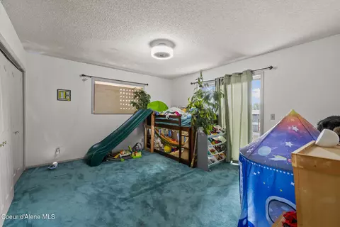 Bedroom - 405 Schweitzer Cutoff Rd, Sandpoint, ID 83864 photo 4 of 5