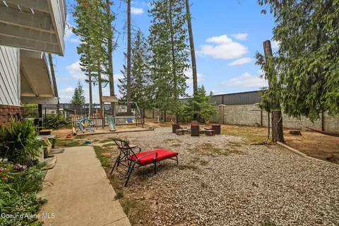 Exterior - 405 Schweitzer Cutoff Rd, Sandpoint, ID 83864 photo 12 of 16