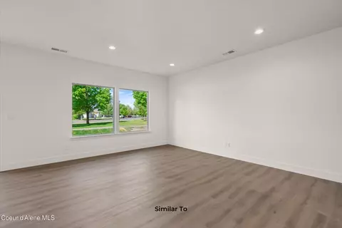 Living - 657 N Galbraith Lp, Post Falls, ID 83854 photo 1 of 2