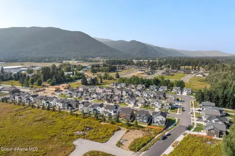 View/Area - 1823 Bluegrass Ave, Sandpoint, ID 83864 photo 4 of 8