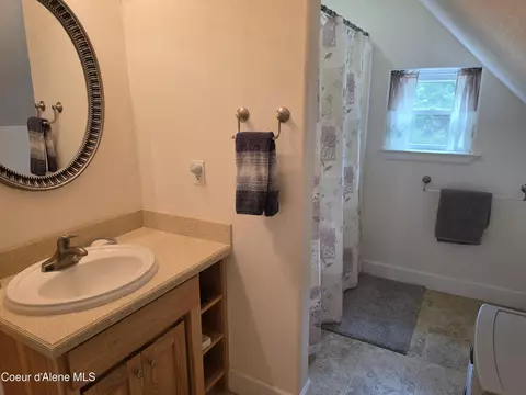 Bath - 120 Main St, Wardner, ID 83837 photo 2 of 3