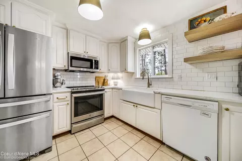 Kitchen - 716 E 20th Ave, Post Falls, ID 83854 photo 4 of 5