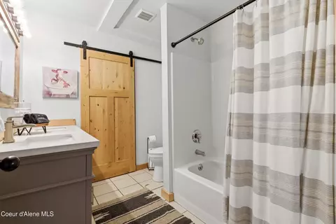 Bath - 2128 E Shoshone Ave, Athol, ID 83801 photo 4 of 4