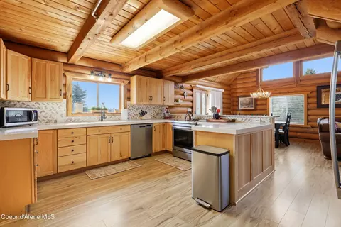 Kitchen - 2128 E Shoshone Ave, Athol, ID 83801 photo 1 of 6