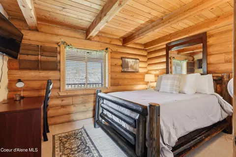 Bedroom - 2128 E Shoshone Ave, Athol, ID 83801 photo 1 of 8