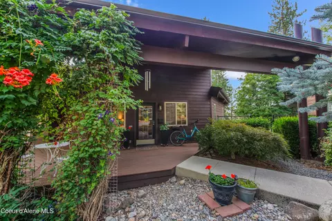 Exterior - 13875 S Ridgeview Dr, Harrison, ID 83833 photo 3 of 22