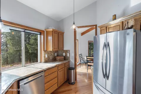 Kitchen - 13875 S Ridgeview Dr, Harrison, ID 83833 photo 10 of 10