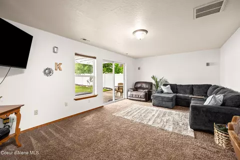 Living - 2473 N Bunchgrass Dr, Post Falls, ID 83854 photo 3 of 3