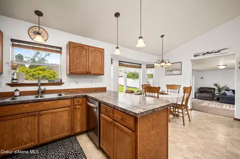 Kitchen - 2473 N Bunchgrass Dr, Post Falls, ID 83854 photo 3 of 4
