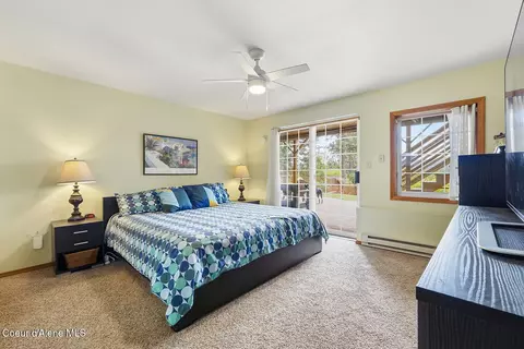 Bedroom - 1700 E Russell Rd, Harrison, ID 83833 photo 5 of 7