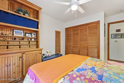Bedroom - 1700 E Russell Rd, Harrison, ID 83833 photo 2 of 7