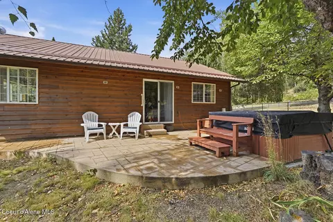 Exterior - 1700 E Russell Rd, Harrison, ID 83833 photo 25 of 28