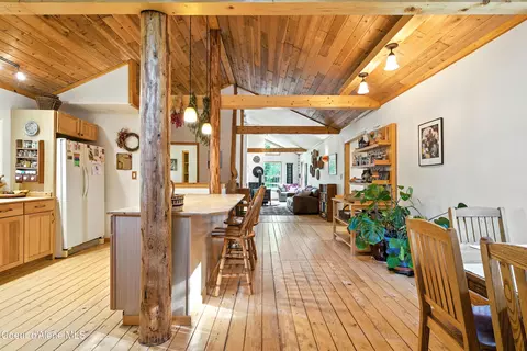 Entry Way - 633 Old Mill Rd, Samuels, ID 83862 photo 2 of 2