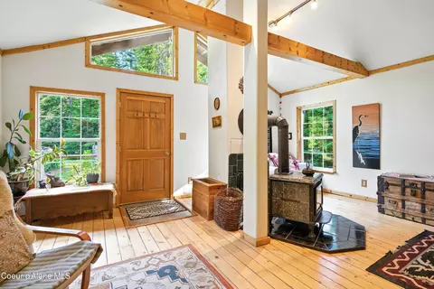 Entry Way - 633 Old Mill Rd, Samuels, ID 83862 photo 1 of 2