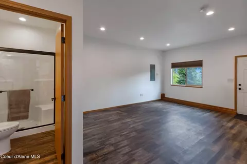 Living - 355 533 Olympic Dr, Sandpoint, ID 83864 photo 7 of 8