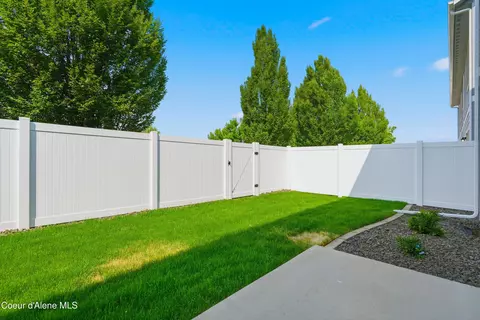Exterior - 635 N Galbraith Lp, Post Falls, ID 83854 photo 3 of 7