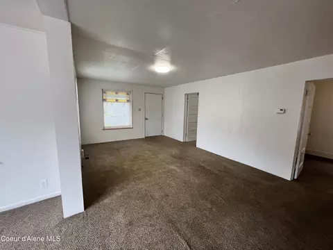 Living - 402 W Mullan Ave, Kellogg, ID 83837 photo 1 of 3