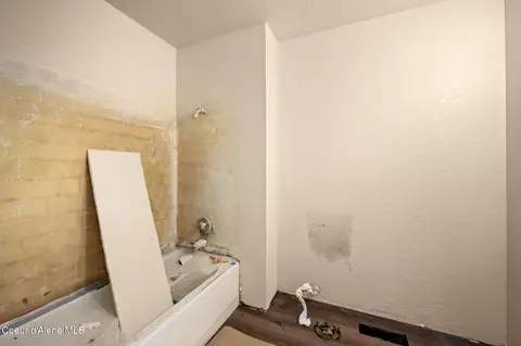 Bath - 4733 E Alpine Dr, Post Falls, ID 83854 photo 1 of 2