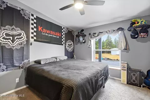 Bedroom - 7005 E Arthur Rd, Athol, ID 83801 photo 3 of 6