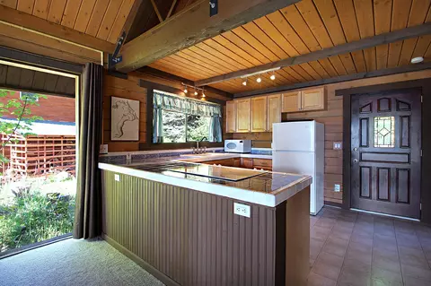 Kitchen - 93 Blue Jay Dr, Sagle, ID 83860 photo 1 of 3