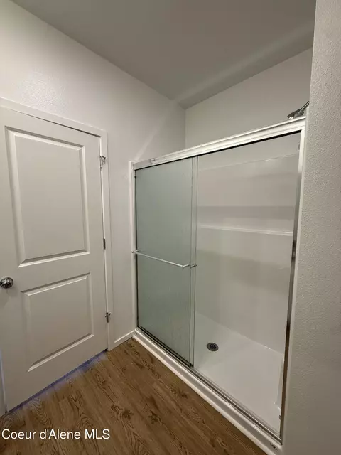 Bath - 5262 E Aquila Ave, Post Falls, ID 83854 photo 2 of 4