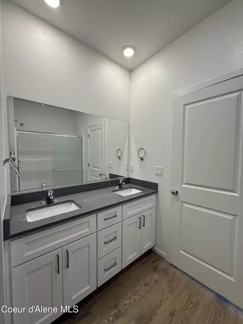 Bath - 5262 E Aquila Ave, Post Falls, ID 83854 photo 3 of 4