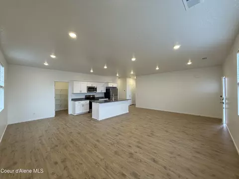 Living - 5262 E Aquila Ave, Post Falls, ID 83854 photo 2 of 3
