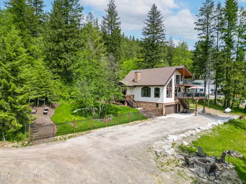 Exterior - 101 Spring View Ln, Sagle, ID 83860 photo 6 of 11